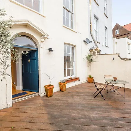 Stunning Centre Living With Parking * בריסטול